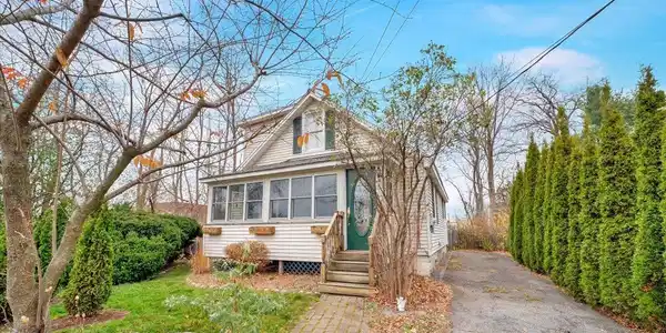 10 Ferguson Avenue