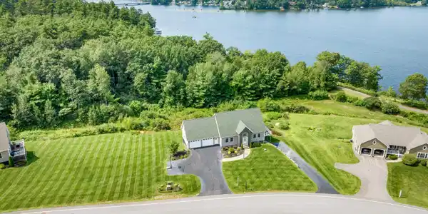 114 Sun Lake