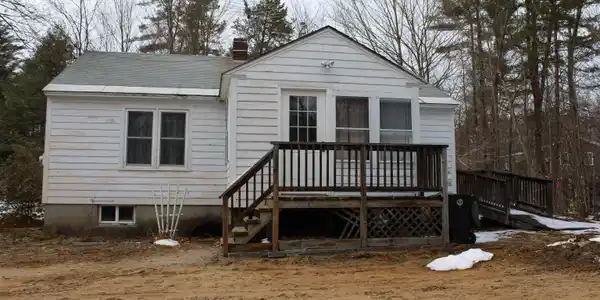 9 Colby Avenue