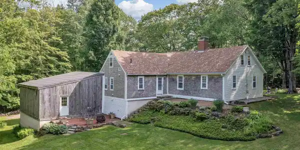22 Bunker Lane