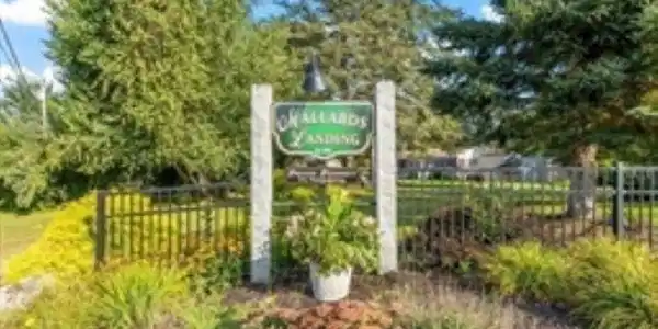 32 Mallards Landing Road