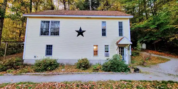 26 Pine Glen Road