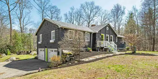 2 Hartmann Place