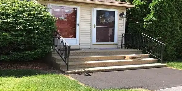 83 East Ridge