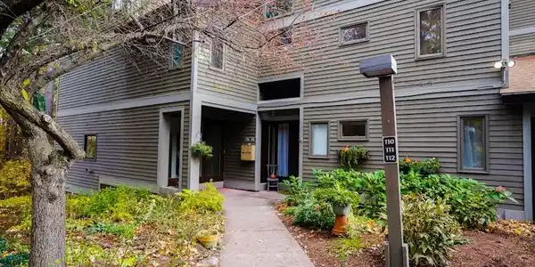 71 East Redrock