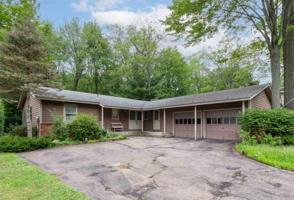 200 Lakewood