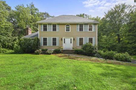18 Briarwood