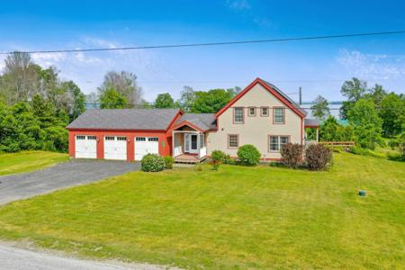 2158 Alburgh Springs