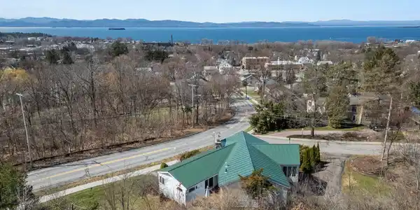 68 Ledge Road