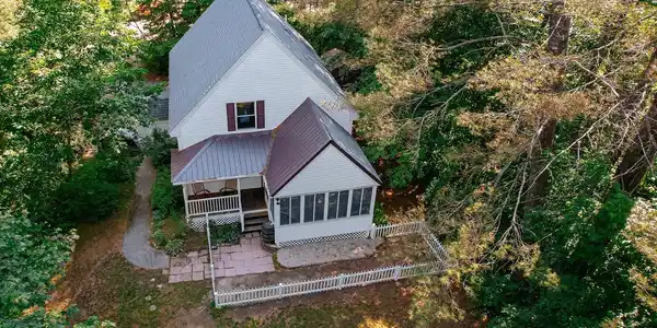 11 Dunbarton