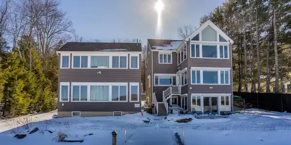 284 South Shore
