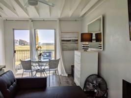 615 Ocean