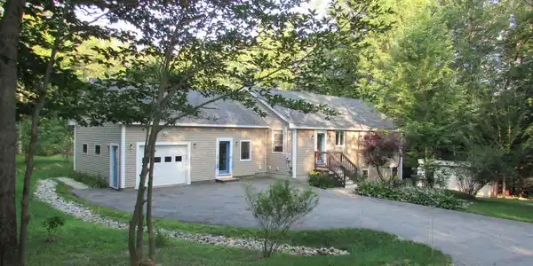 38 Lakeview