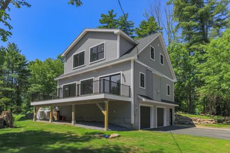 11 Sunset Avenue