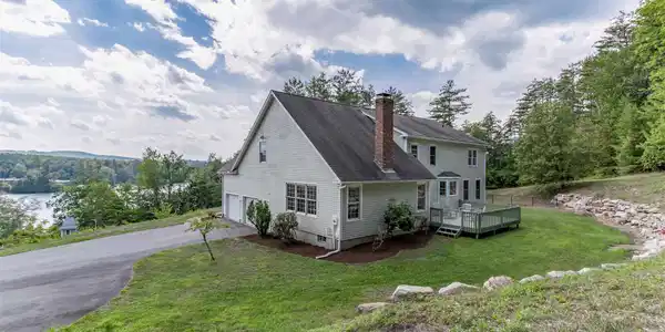 28 Barn