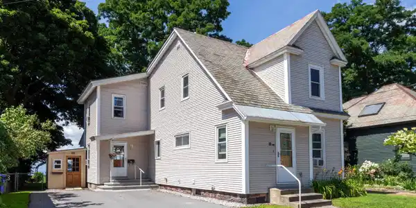 61 Lakeview
