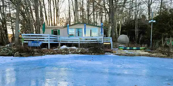 83 Coe Point Road