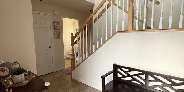 220 Fox Run