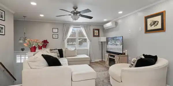 348 Red Oak Drive