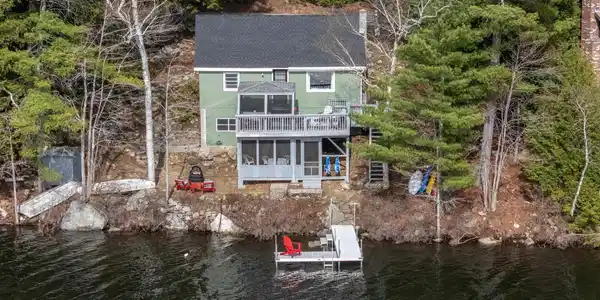 29 North Shore Road