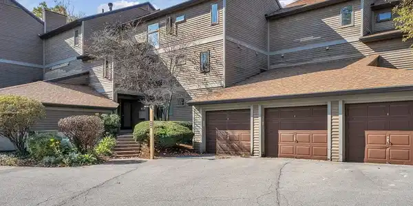 54 East Redrock Drive