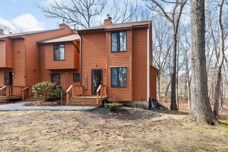 65 Dunvegan Woods Drive