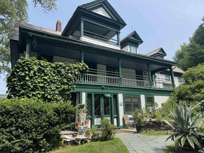 27 Inn Road