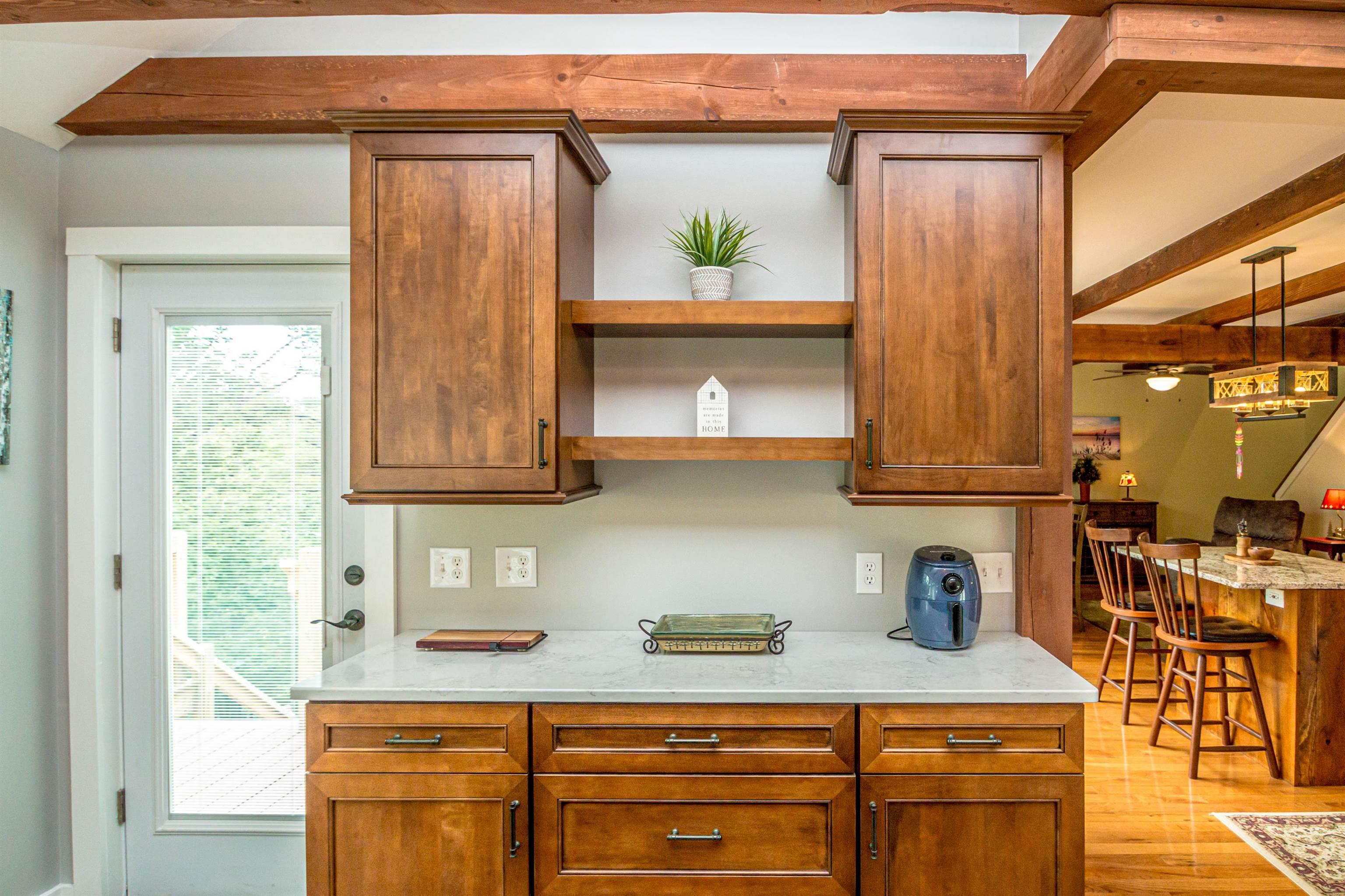 Image 3: Additional Storage off of kitchen