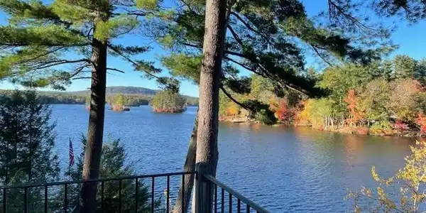 30 Tuckaway Shores Road