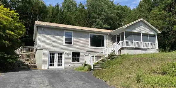 14 Heritage Road