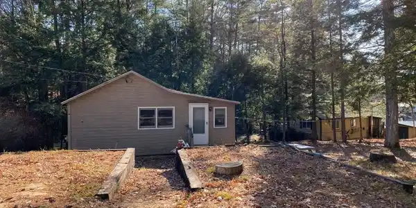 43 Forest Lake