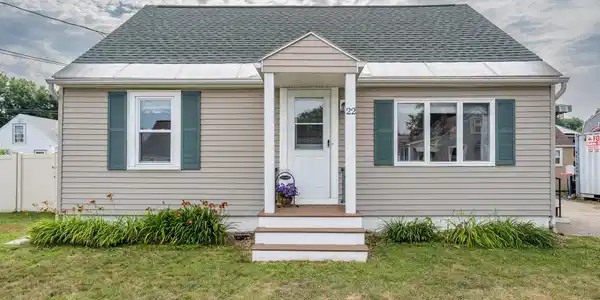 22 Slade Avenue