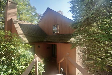 822 Covered Bridge