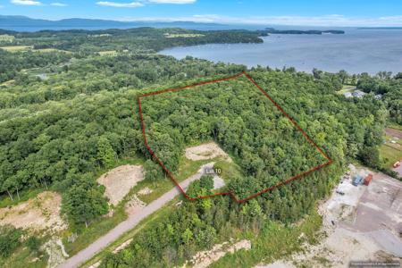 98 Shagbark Lane