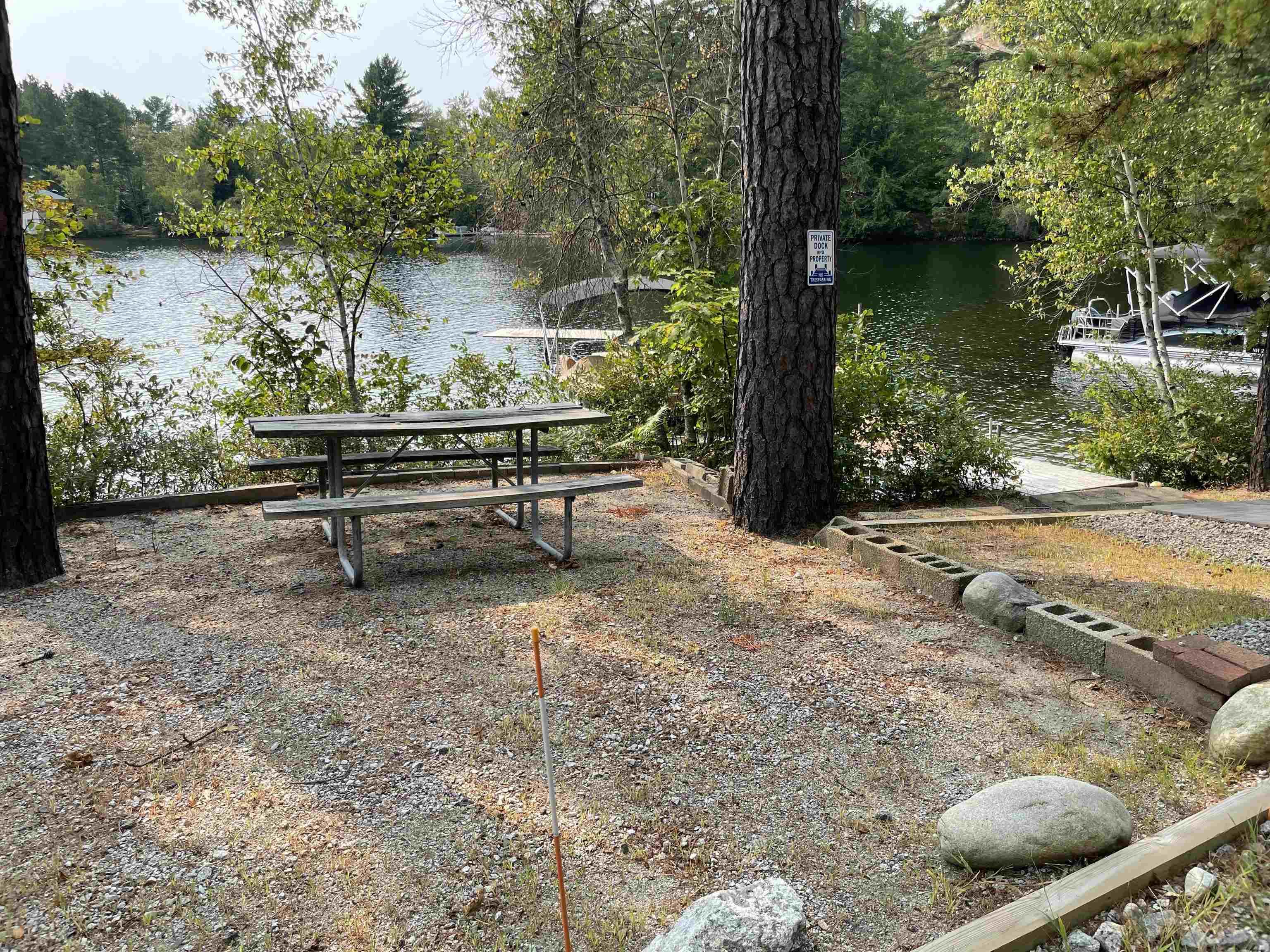 Image 3: Waterfront Picnic Area