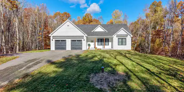 92 Leavitt Road