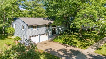 32 Birchwood Lane