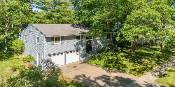 32 Birchwood Lane