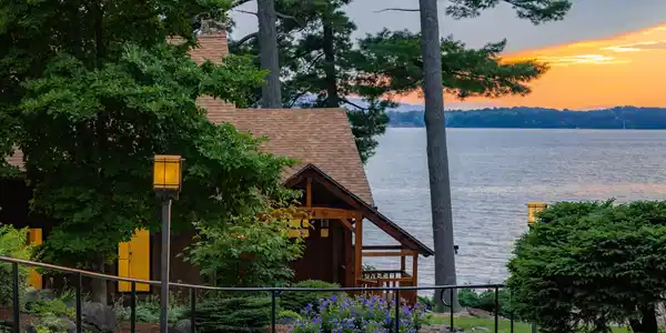 294 Pine Haven Shores Lane
