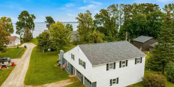 40 & 64 Porters Point Court