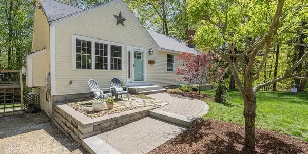 17 Viviana Drive