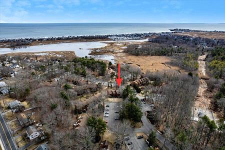 28 Dunvegan Woods Drive