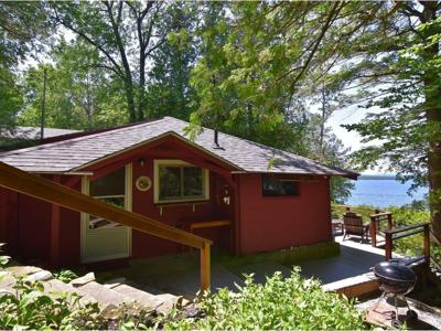 1060 North Shore