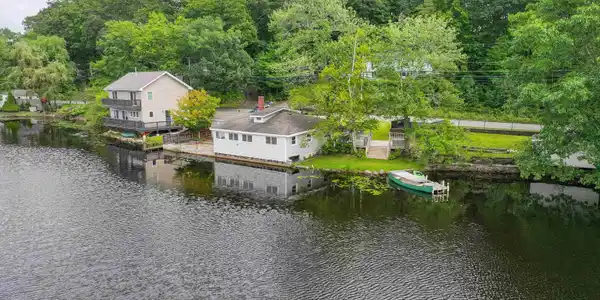 103 Shadow Lake
