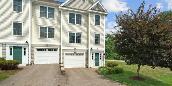 3 Cardigan Court
