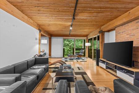 125 Redrock Drive