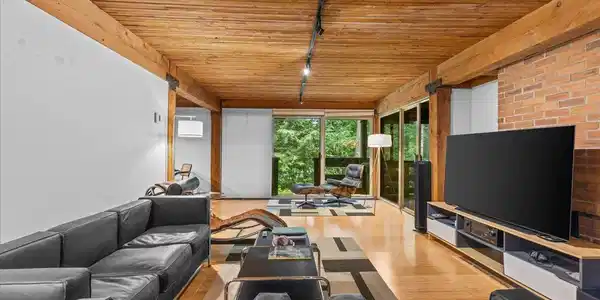 125 Redrock Drive