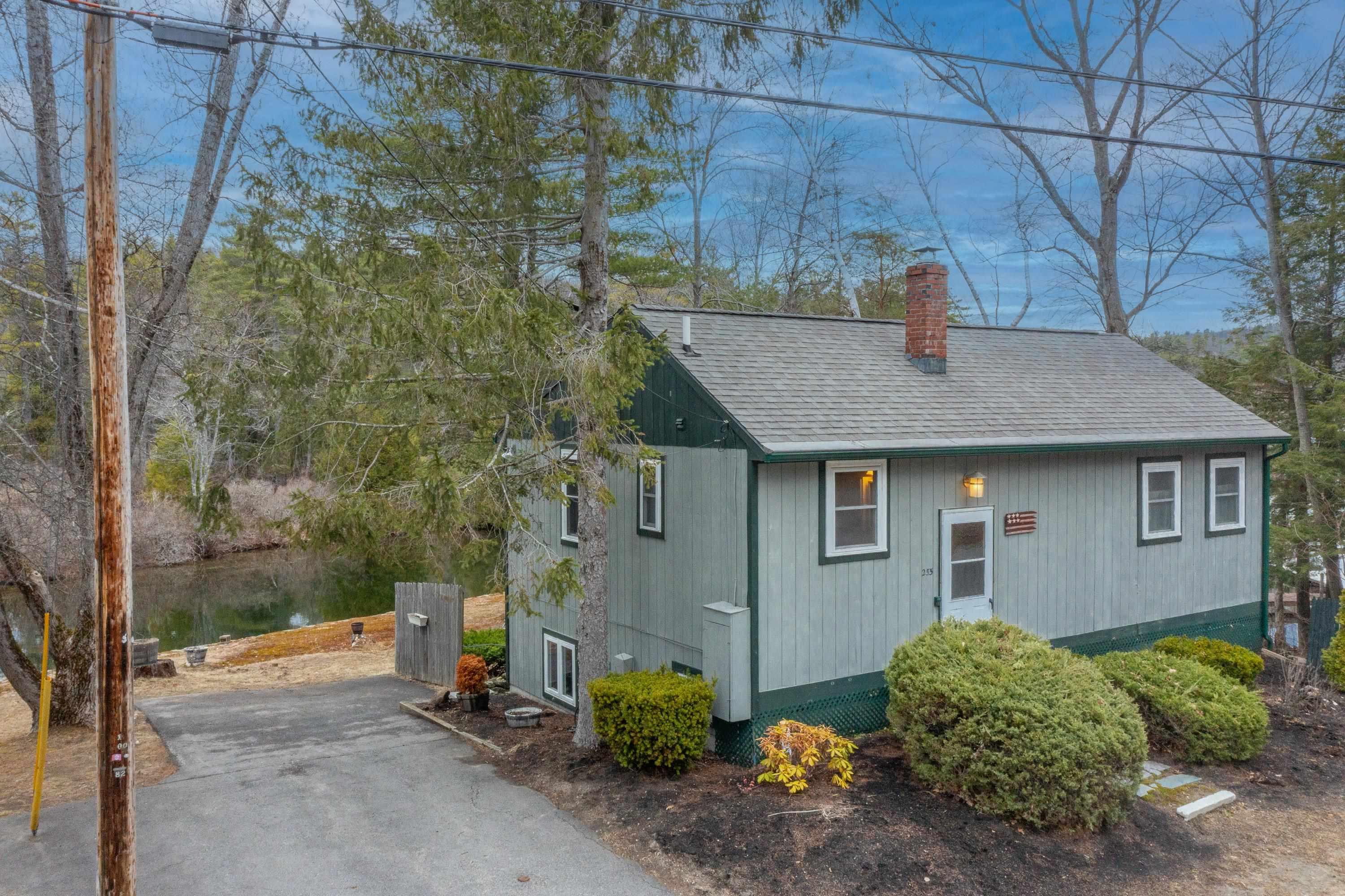 Image 2: Ahhh, the lake house.
