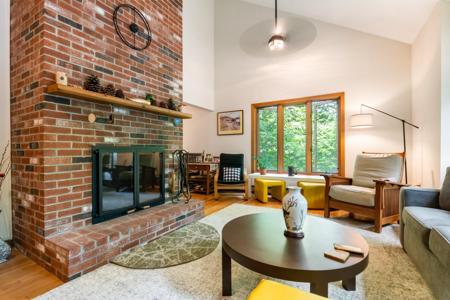 15 Summit Drive