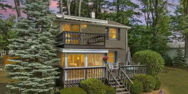32 Bay Shore Drive